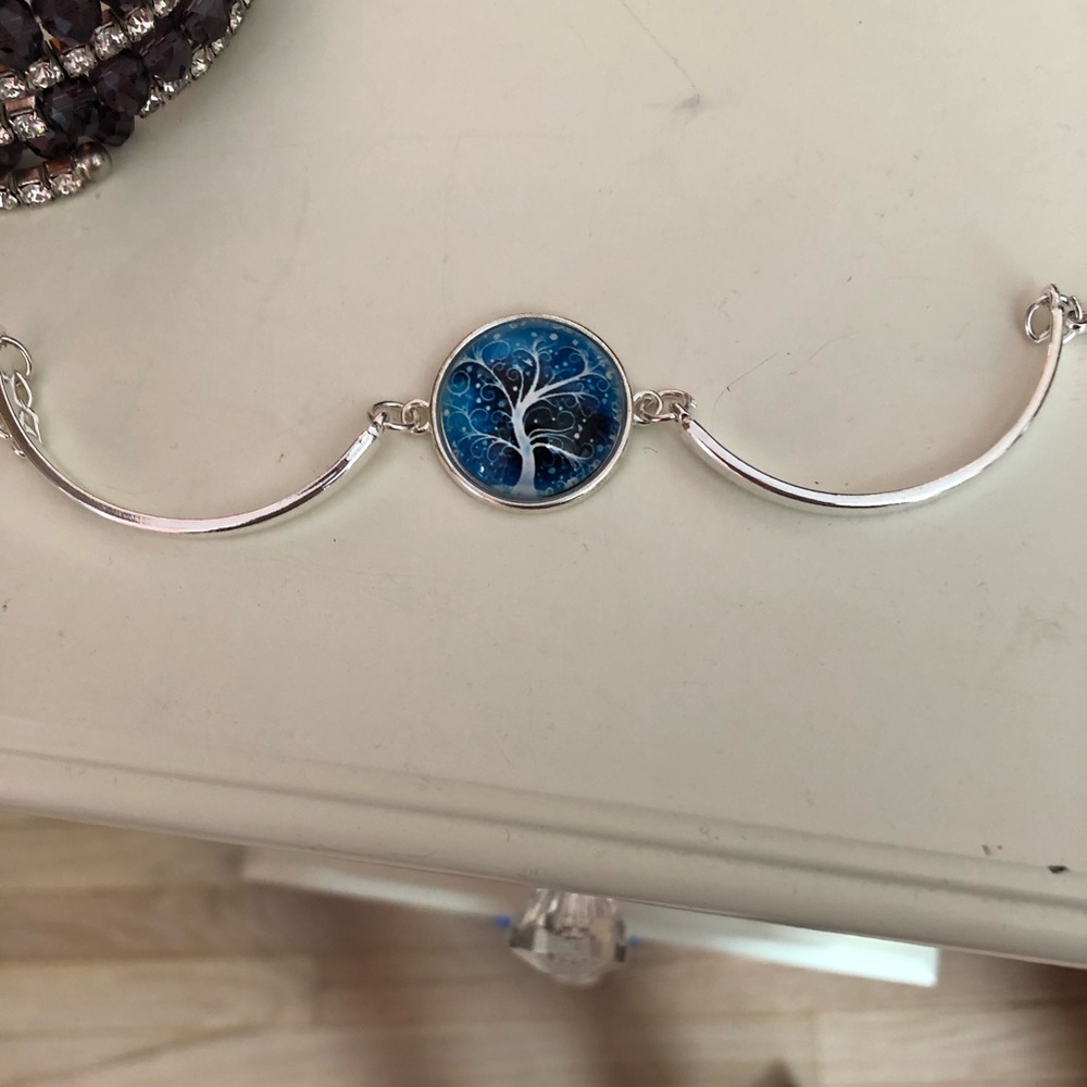 Tree bracelet